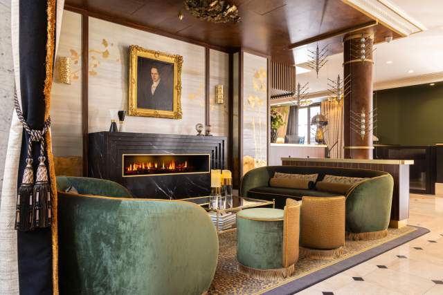 Hôtel 4 étoiles Champs Elysées Paris · Hôtel Lord Byron