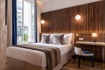 4-Star Hotel Champs Elysées Paris · Lord Byron Hotel