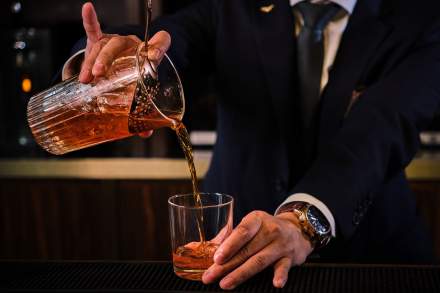 Lorbyron bar
