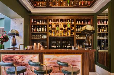 Lorbyron Bar 