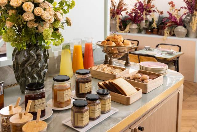 Hôtel 4 étoiles Champs Elysées Paris · Hôtel Lord Byron